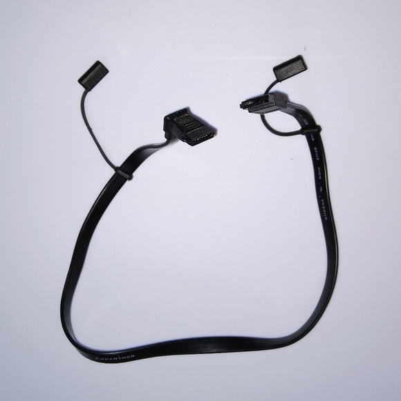 SATA Cable Serial ATA Computer Cable E119932-T 26AWG 30W Copartner (50cm/19.5") - Picture 1 of 3